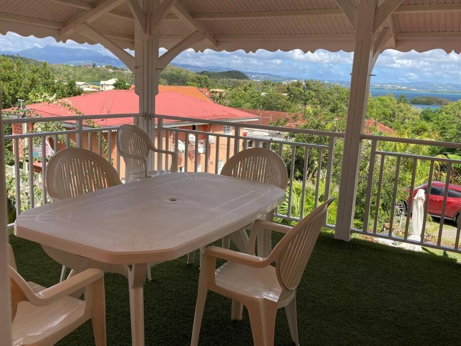 Location Saisonniere Bel Appartement Les Trois-Ilets Exterior photo